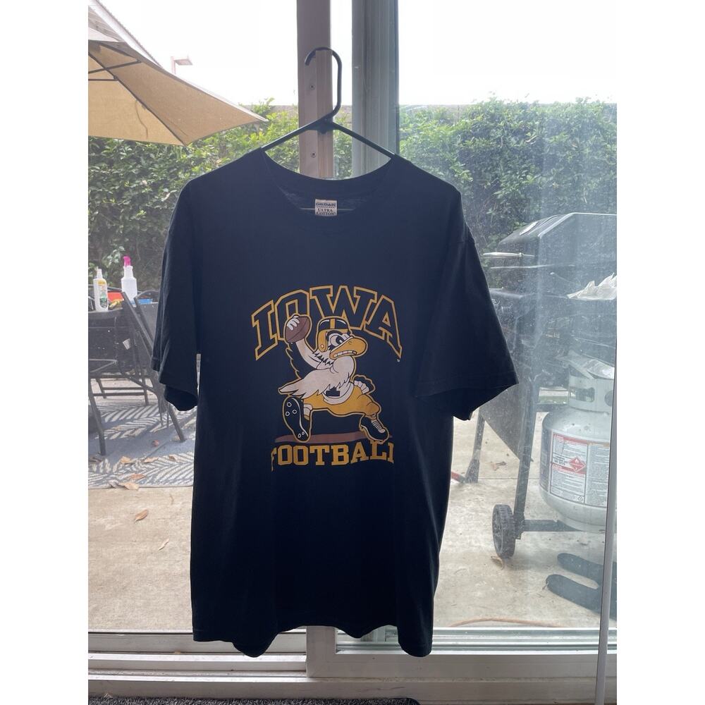 Vintage University Of Iowa Hawkeyes Mens T-Shirt XL 90s Football Black Pre Owned